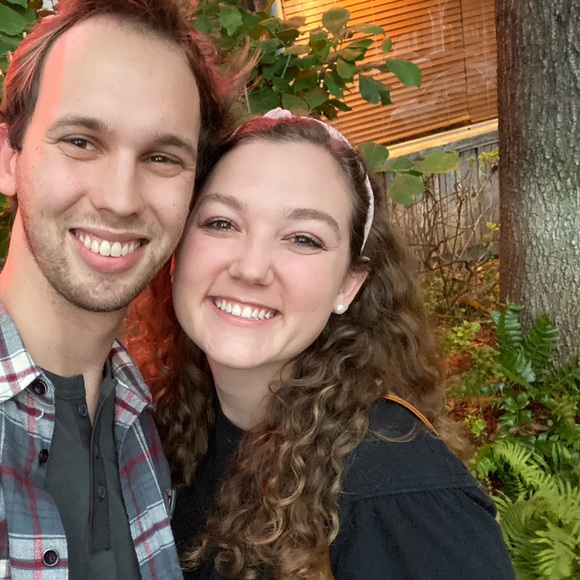 Meet your Posher, Madison - Picture 1 of 1